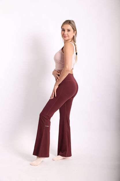 BALANCE Flared Legging