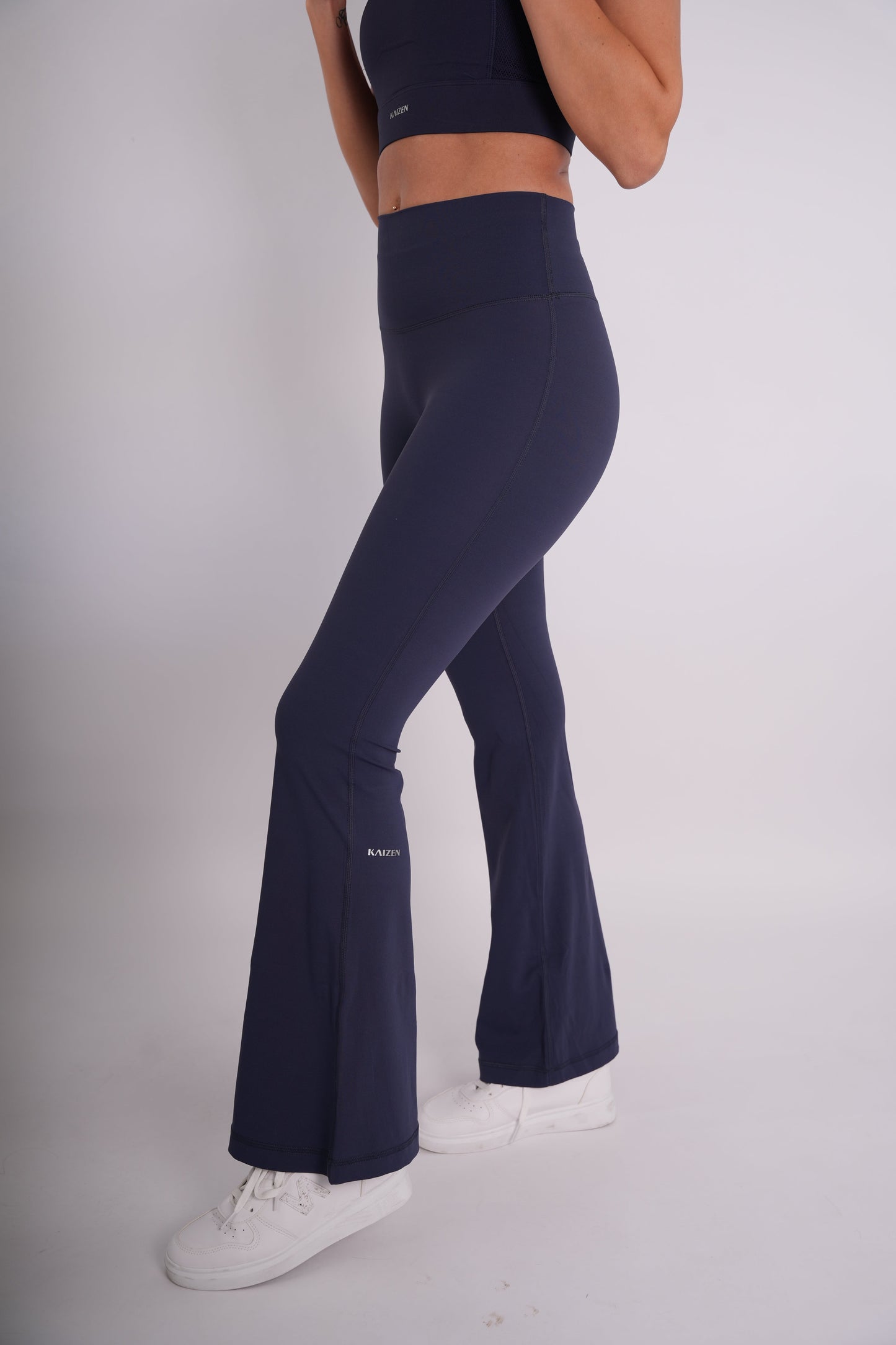 Shaping Flare Leggings